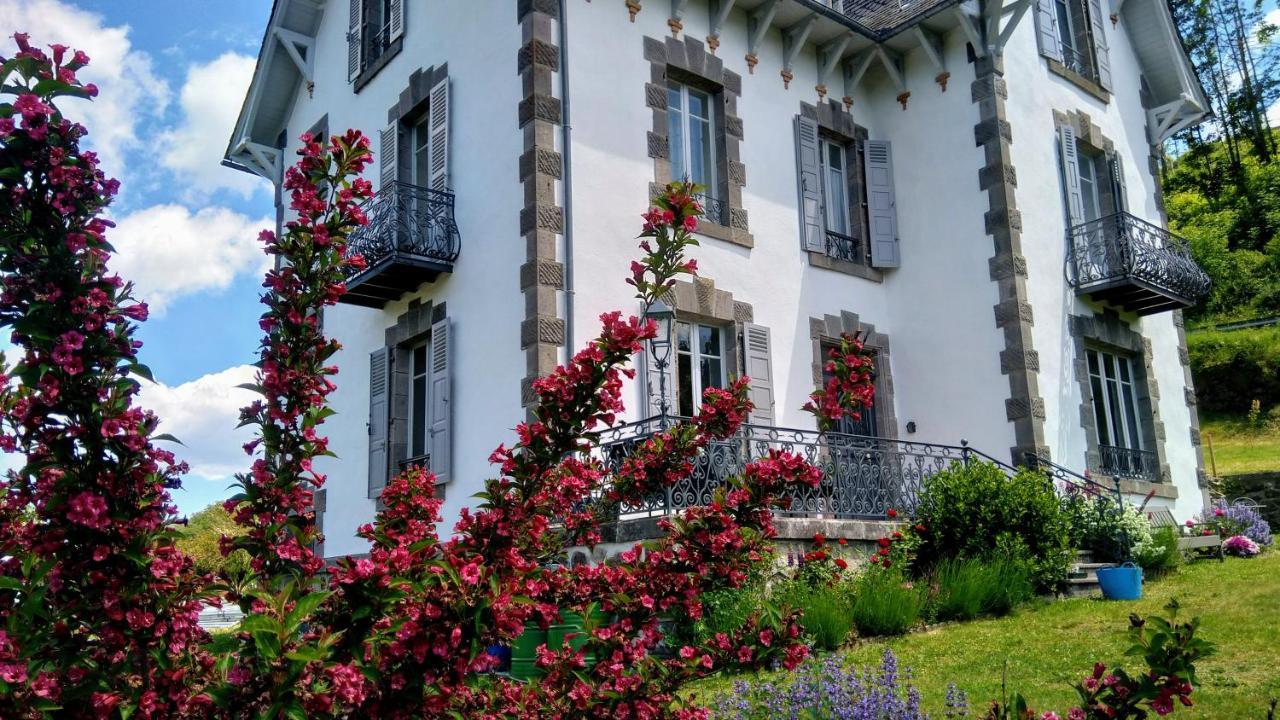 La Maison Normande Saint-Cirgues-de-Jordanne Eksteriør billede
