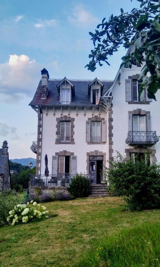 La Maison Normande Saint-Cirgues-de-Jordanne Eksteriør billede