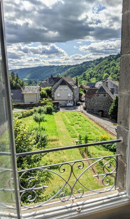 La Maison Normande Saint-Cirgues-de-Jordanne Eksteriør billede